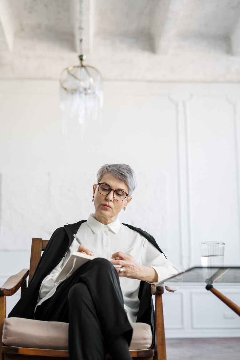 Woman thinking about her past before an online psychodynamic therapy session